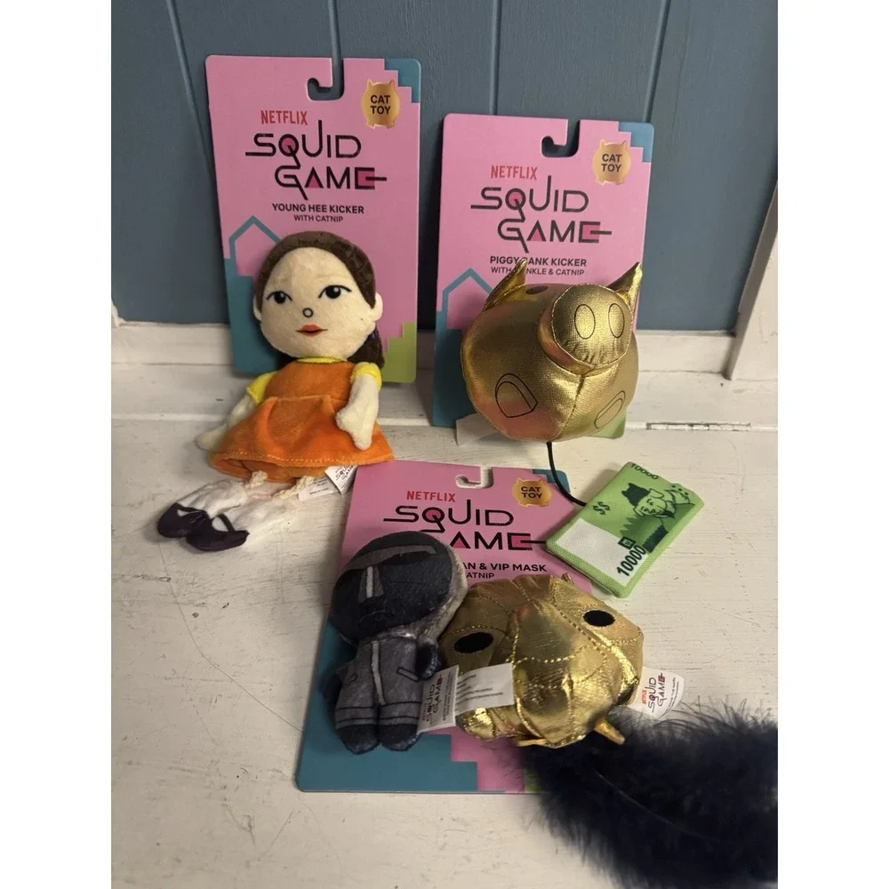 Squid Game Young‎ Hee Kicker & 2PK Front Man/VIP Mask Cat Toy Brand New
